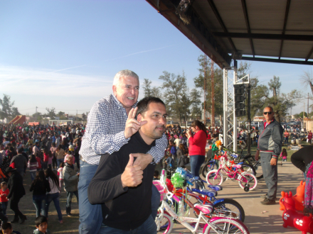 0790 - El intendente Polini en los festejos 1.JPG