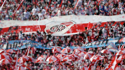 Un hincha de River murió durante el partido ante San Martín de San Juan