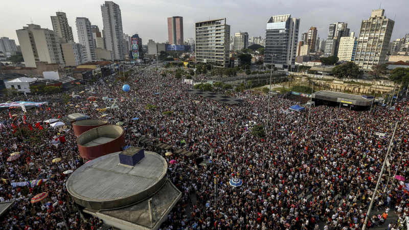 Brasil: las mujeres movilizan a millones contra el ultraderechista Bolsonaro