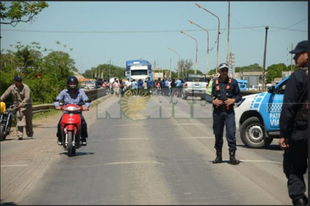 corte puente rio Negro 3.JPG