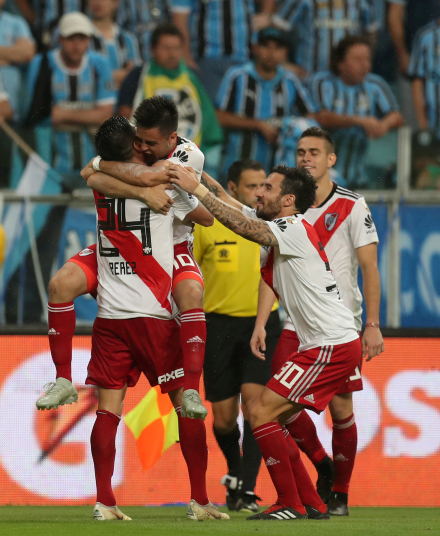 2018-10-31T025045Z_346522718_RC11FA3DD330_RTRMADP_3_SOCCER-LIBERTADORES-GREMIO-RIVER-PLATE.JPG