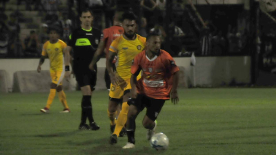 For Ever ganó y se ubicó en zona de clasificación