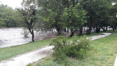 Córdoba: crecida de siete metros del río San Antonio genera alerta en la zona del dique San Roque