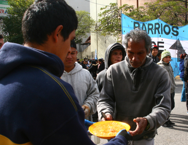Movimientos sociales realizan olla popular en el centro de Resistencia. 02-08-18. Fabián Maldonado.
