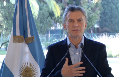 En su mensaje de fin de año Macri volvió sobre la idea de “dar vuelta 70 años de historia”