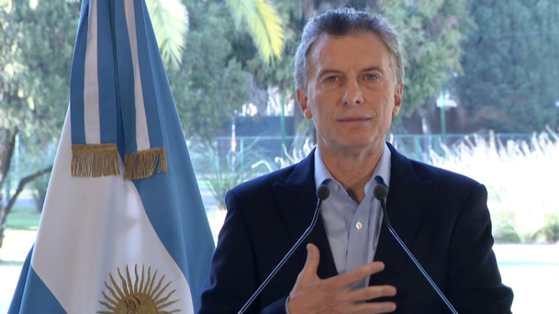 En su mensaje de fin de año Macri volvió sobre la idea de “dar vuelta 70 años de historia”
