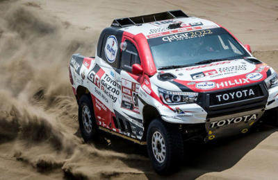 Al-Attiyah lidera en autos y Barreda domina en motos