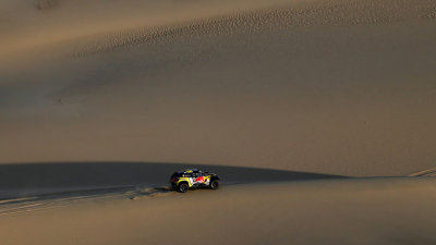 Loeb se despertó y Cavigliasso a paso firme en cuatriciclos