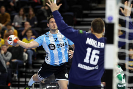 handball.jpg