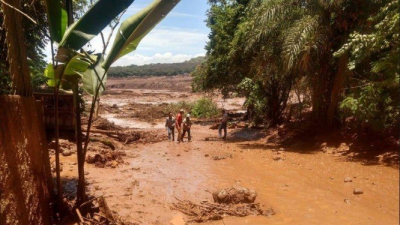 Se rompió una represa en Minas Gerais: varios muertos