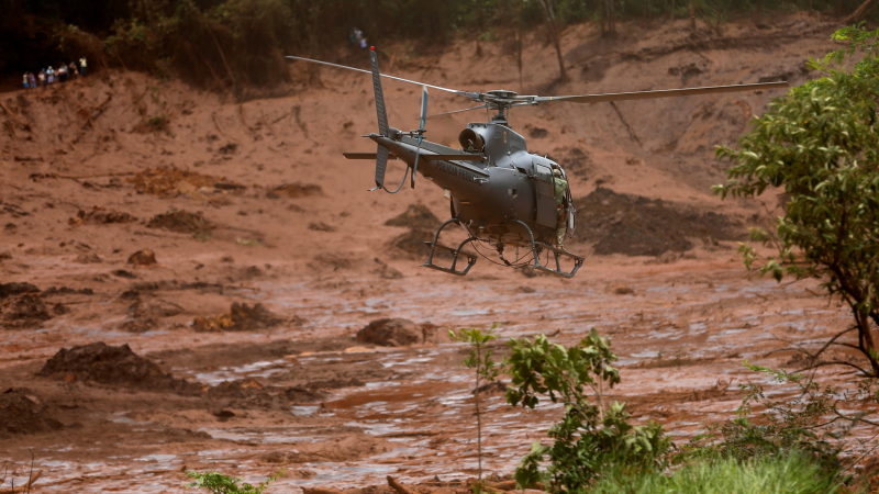 Video de la cadena Plantão TV muestra el momento de la rotura de la represa de Brumadinho