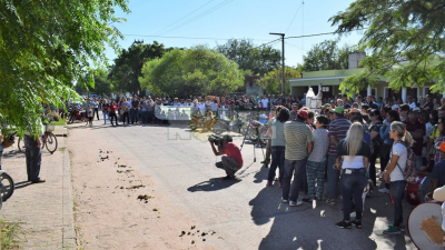 Las Breñas: Más de mil manifestantes reclamaron por el tarifazo frente a Secheep