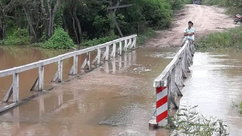 Puente Zapallar: preocupa la crecida del río Bermejito