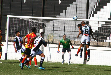 Sarmiento- For Ever domingo.jpg