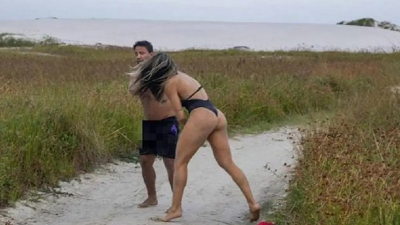 Un acosador se masturbó frente a una luchadora de artes marciales y ella le dio una paliza
