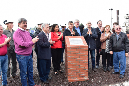 unitan2.jpg