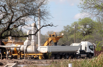 Ruta 11: hacia el sur se iniciaron nuevas obras, hacia el norte sigue paralizada