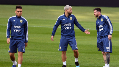El 11 que paró Scaloni: al ataque