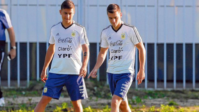 Scaloni prepara dos cambios obligados para enfrentar a Chile