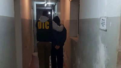 Detienen en Resistencia al joven que agredió y desnudó a su novia en la calle