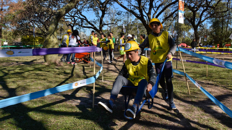 El Parque 2 de Febrero vibró con la Olimpíada Futuro