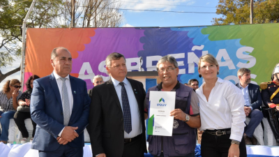 El gobernador encabezó el acto por un nuevo aniversario de Las Breñas