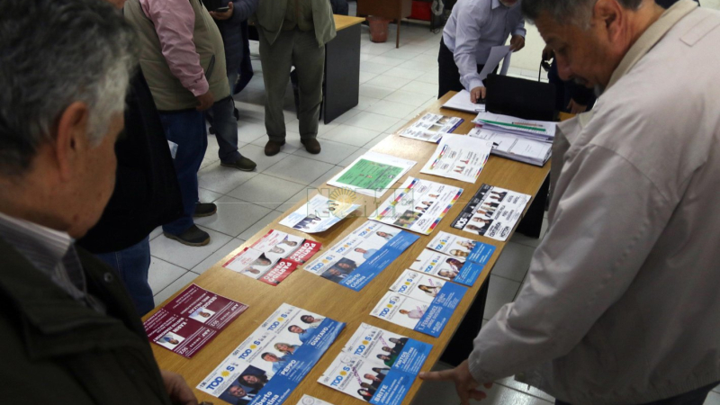 La Cámara Nacional Electoral ratificó que la lista de Peppo competirá con boleta corta