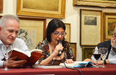 “La creación poética es un camino solitario”