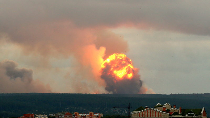 Explotó un depósito de municiones en Rusia: hay heridos