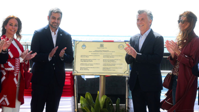 Macri inauguró junto al presidente de Paraguay el nuevo puente fronterizo sobre Yacyretá