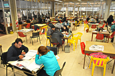 Biblioteca Central.jpg