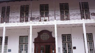 Perrando: recomponen stock de remedios y rehabilitan quirófanos