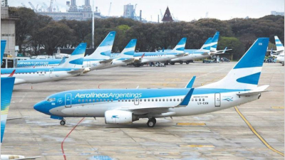 Pilotos de Aerolíneas y Austral anunciaron paro por 48 horas