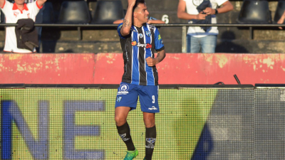 El chaqueño Facundo Suárez puso a Almagro en cuartos