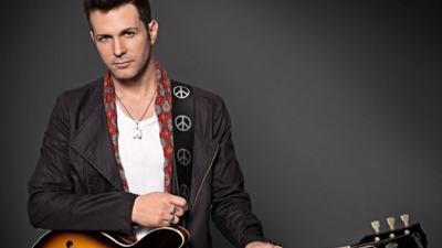 El cantante Axel fue denunciado por abuso sexual simple