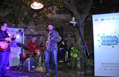 Resistencia a la carta: platos huerteros y espectáculos de jazz en vivo 