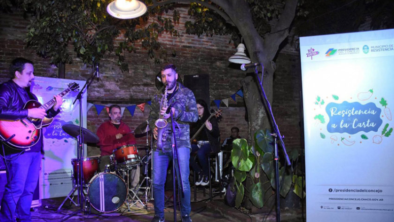 Resistencia a la carta: platos huerteros y espectáculos de jazz en vivo