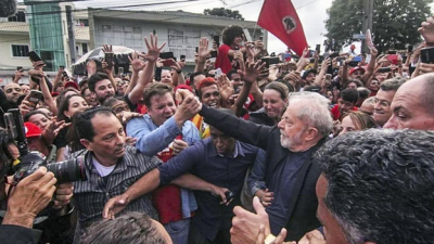 Lula Da Silva fue liberado y esperan que el político brasileño asista a la asunción del 10