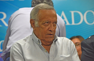 Repudian práctica violenta de Sampayo contra los municipales y la sociedad