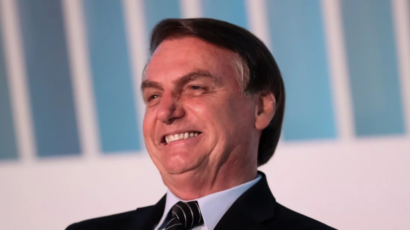 Jair Bolsonaro sugirió que las medidas anunciadas por Fernández pueden generar un éxodo como el de Venezuela