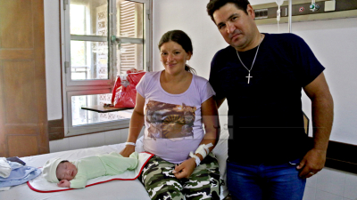 Natanael, el primer bebé nacido en esta Navidad