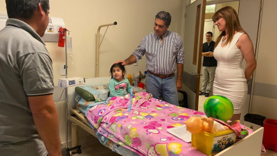 El gobernador recorrió el Pediátrico y la Alcaidía de Mujeres en vísperas de Navidad