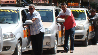 Por un ingreso digno hay que conducir más horas diarias