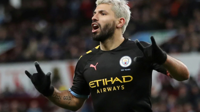Agüero marcó tres goles con el City y se convirtió en el máximo goleador extranjero de la Premier