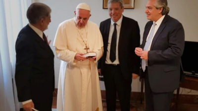 El Gobierno retiró el pliego de Luis Bellando como embajador ante el Vaticano