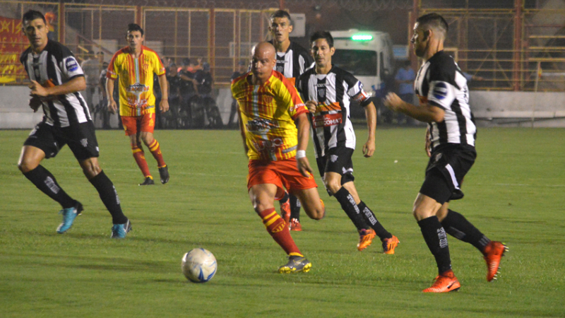 For Ever - Sarmiento, por el último sorbo