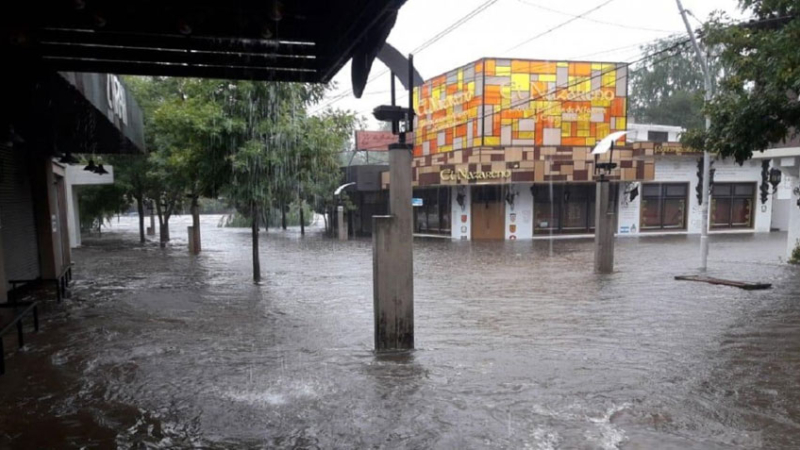 Córdoba: las lluvias provocaron el desborde de los ríos en las sierras