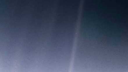 Pale Blue Dot.jpg