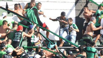 Primera Nacional: graves incidentes entre hinchas de Chicago frente a Temperley