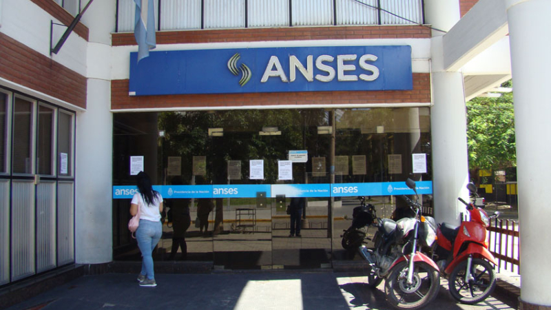 Anses empieza a pagar el 21 de abril el bono de $ 10.000